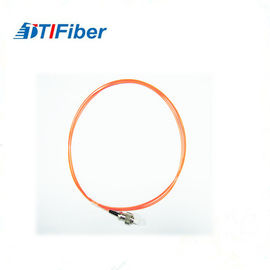 Pigtail optyczny OM1 62,5 / 125 LC, kabel światłowodowy OFNP 0,9 mm, pomarańczowy płaszcz