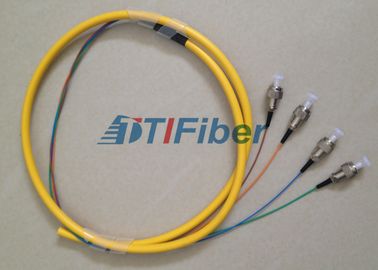 Kurtka z żółtego PVC 4-rdzeniowy Światłowodowy Pigatil Singelmode Optical Fiber Pigtail ST / UPC