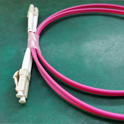 Optyczny kabel krosowy FTTH, wielomodowy kabel krosowy światłowodowy OM4