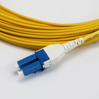 LC Uniboot Zip Cod Singlemode G657.A1 BendInsensitive Duplex 2mm LSZH Niska strata 0,15dB Fiber Patch Cord