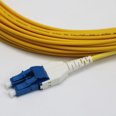 LC Uniboot Zip Cod Singlemode G657.A1 BendInsensitive Duplex 2mm LSZH Niska strata 0,15dB Fiber Patch Cord
