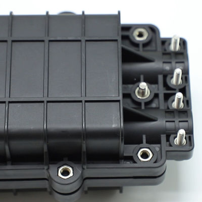 W linii światłowodowego splice zamknięcie