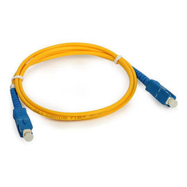 Jednomodowy kabel światłowodowy Niski poziom strat wtrąceniowych ze złączem SC / LC / ST / FC