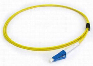CATV LAN WAN ST Pigtail światłowodowy o średnicy kabla 2,0 mm / 3,0 mm